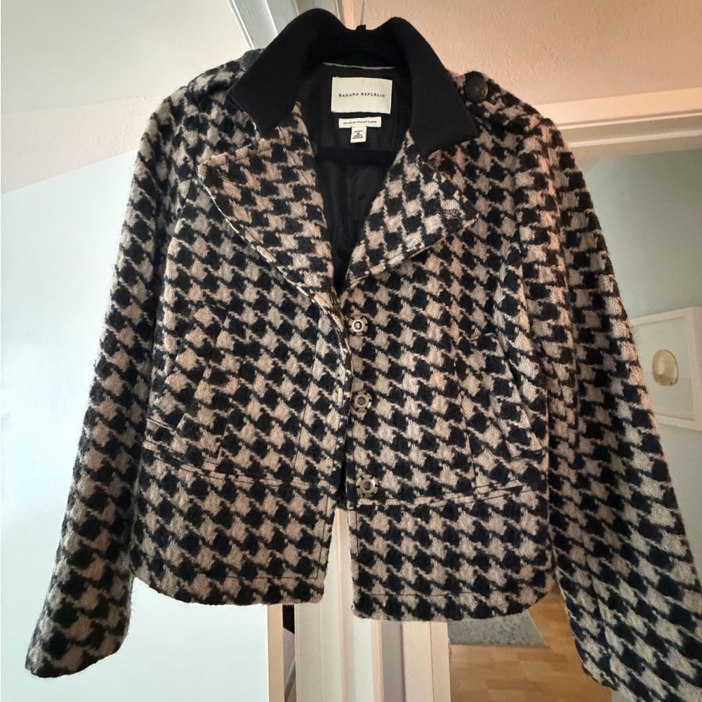 Banana Republic Black and Tan Houndstooth Blazer Medium - Picture 2 of 8